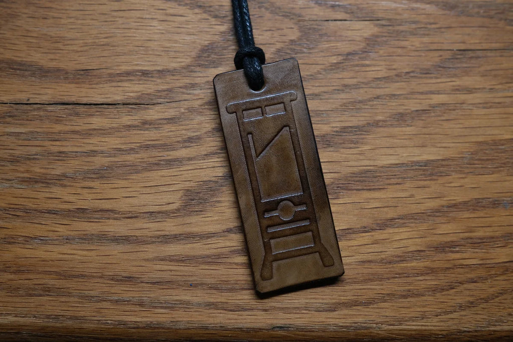 Guillotine Pendant