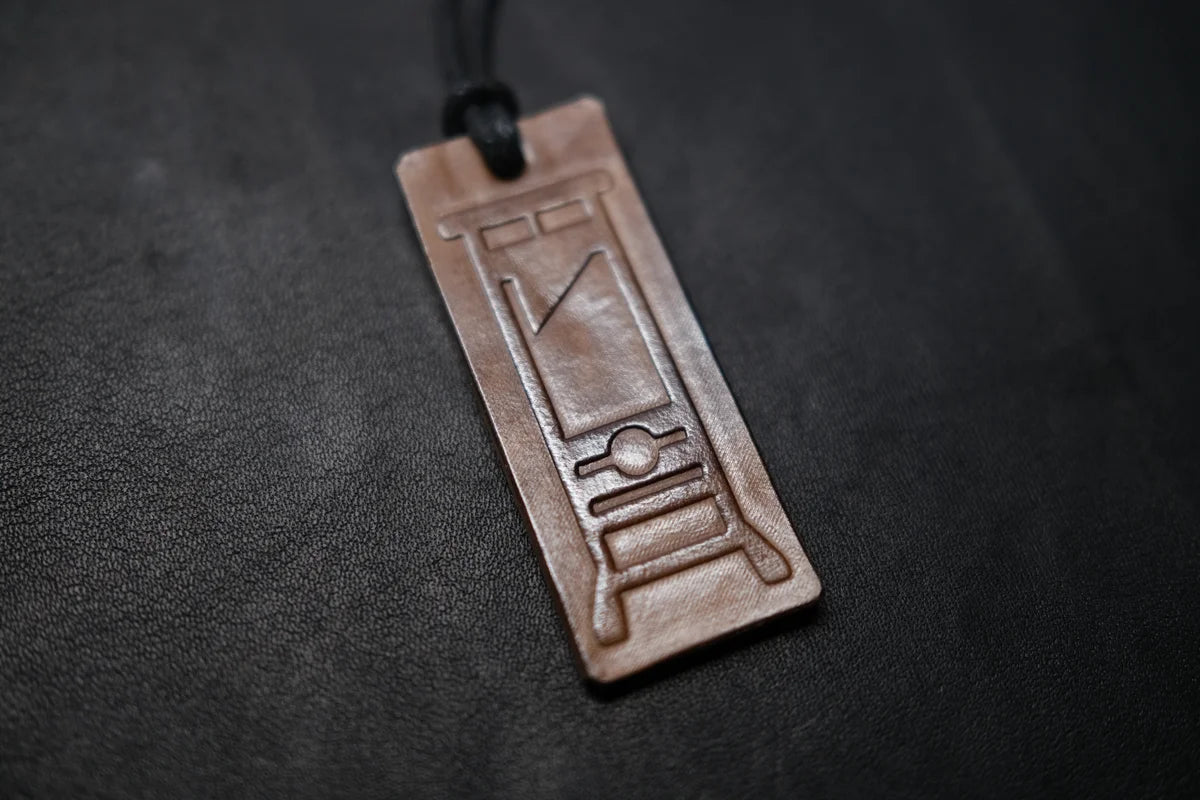 Guillotine Pendant